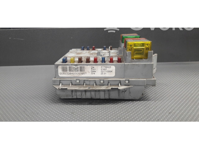 Блок предохранителей 51739423 Fiat Idea