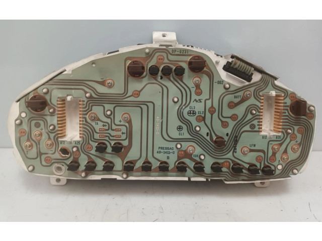 Панель приборов OP0179001 Mitsubishi Carisma