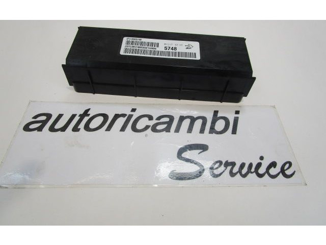   Pojistková skříňka 13505748   Chevrolet Cruze 2010