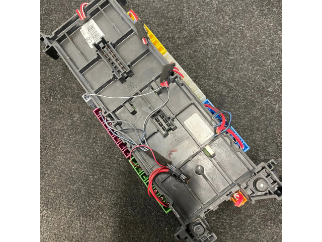 Pojistková skříňka A1669061202 Mercedes-Benz GLE (W166 - C292) 2018