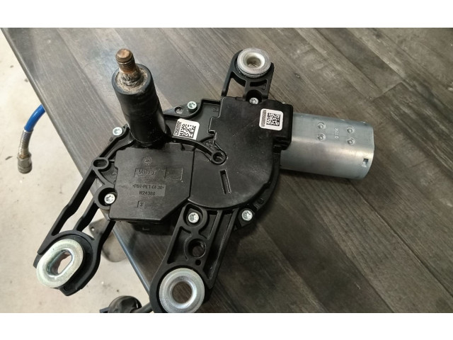 Моторчик заднего дворника 5G0955711C    Volkswagen Touran III