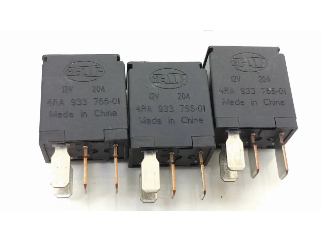 Pojistková skříňka 016706581, A0025422619 Mercedes-Benz E W212 2010