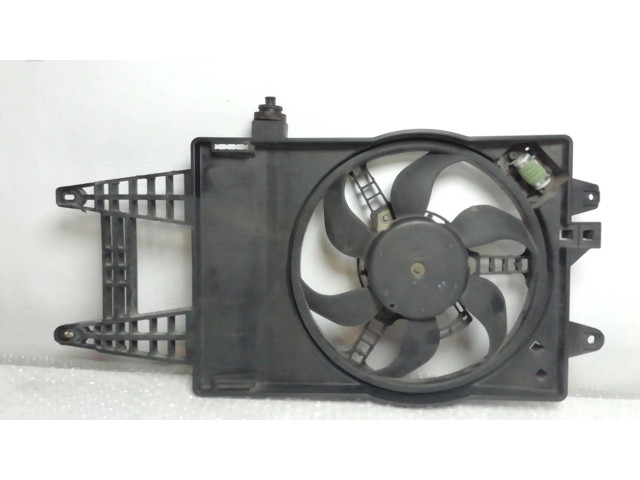 Вентилятор радиатора 823700600 Fiat Idea