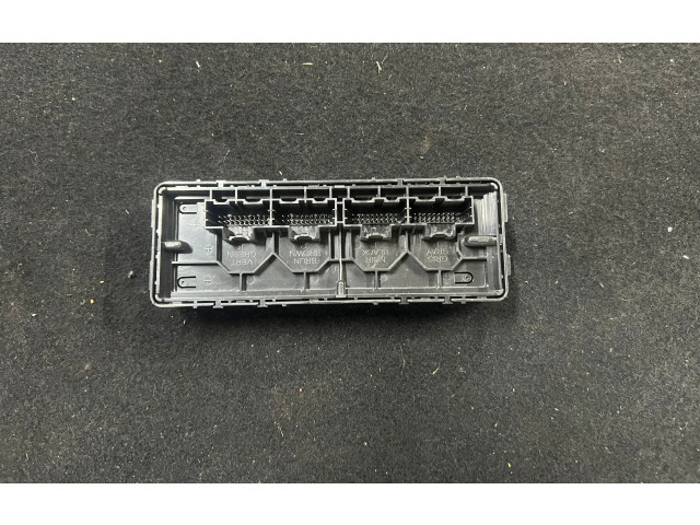Блок управления климат-контролем 13598157   Chevrolet Camaro