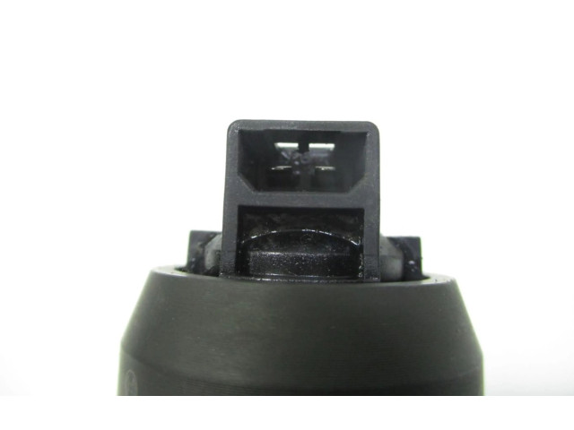 Форсунка 038130073AG Skoda Octavia Mk2 (1Z)