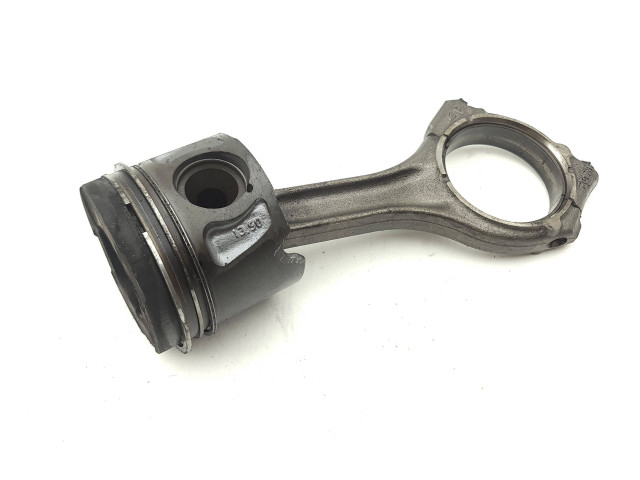 Поршень с шатуном M15746 D Maserati Ghibli