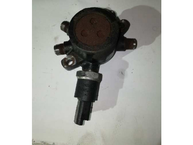 Топливная рампа R9144Z020C   Renault Clio II  