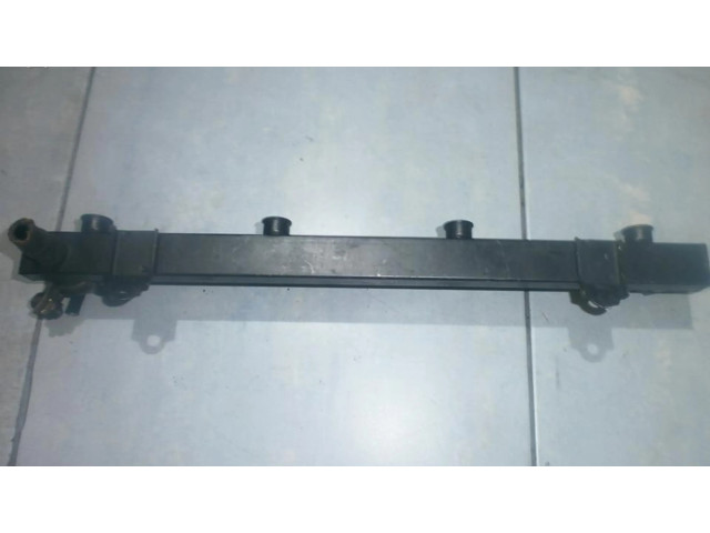 Топливная рампа BMW 3 E36 1.6