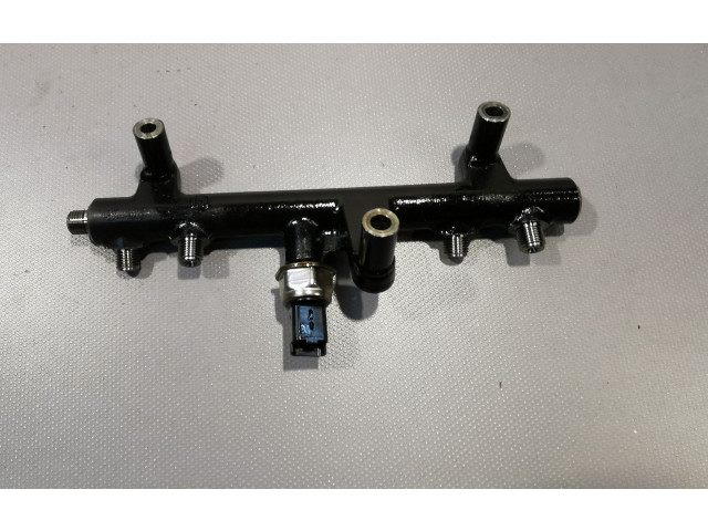 Топливная рампа 9681909680   Ford S-MAX  