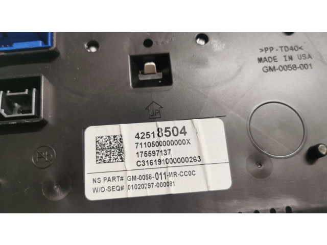 Přístrojová deska Buick Encore I 2017 42518504