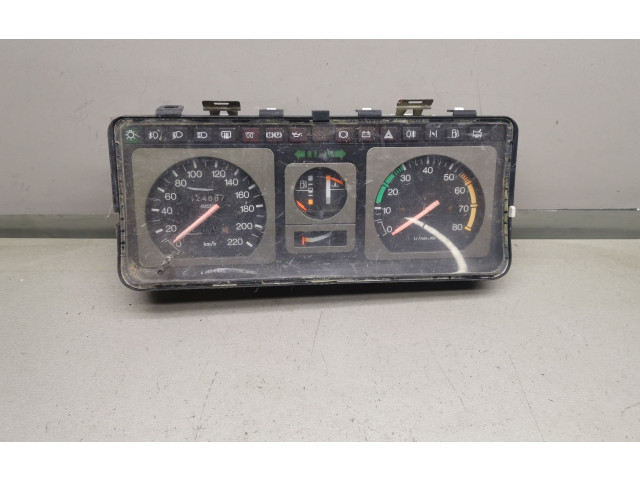 Přístrojová deska Renault 9 1992 8266610