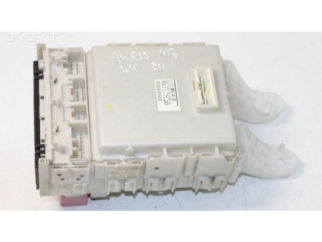 Pojistková skříňka 8273002150A Toyota Auris 150 2010