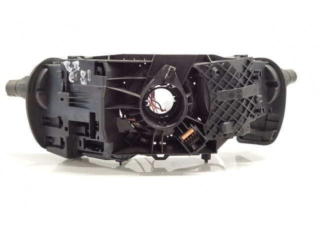 Ручка стеклоочистителей 8200906799A Renault Clio III