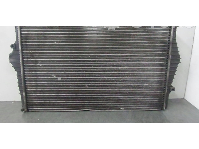 Интеркулер 989580C, 30748809 Volvo XC70