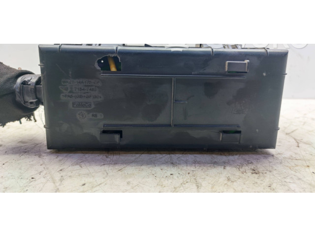 Блок предохранителей  BK2T14401, BK2T14401AHB   Ford Transit Custom    