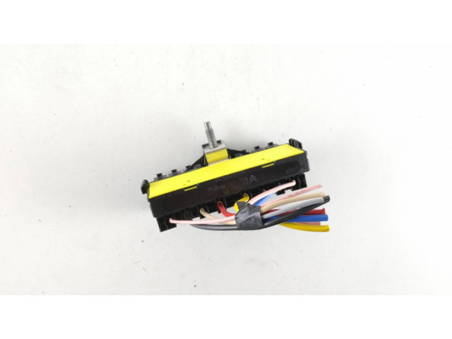   Pojistková skříňka 9636079380   Citroen Berlingo 2017