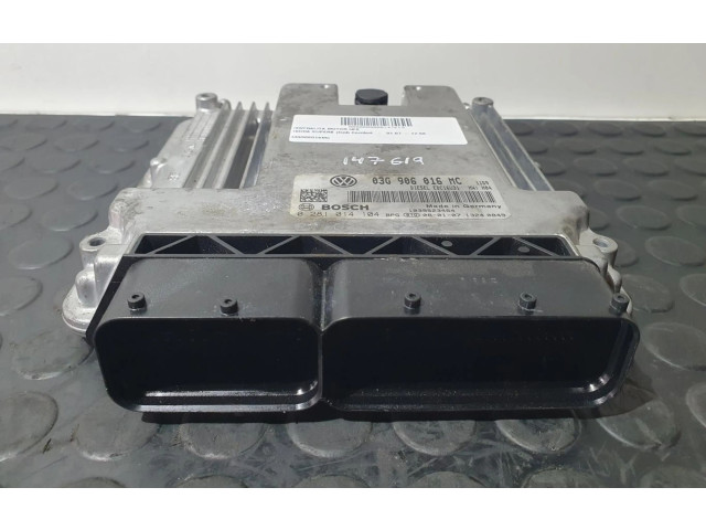Блок управления двигателем Блок управления 03G906016MC Skoda Superb B5 (3U)
