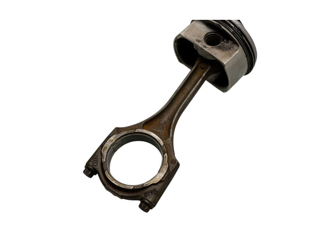 Píst 079B   Audi A8 S8 D4 4H     