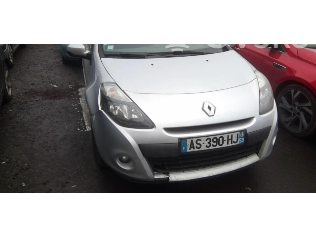 Ручка стеклоочистителей 8201590631   Renault Clio III