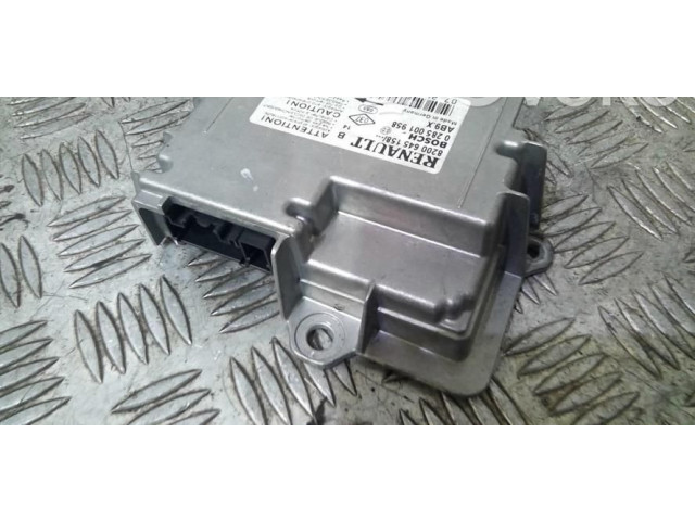 Блок подушек безопасности 8200963406 Renault Clio III