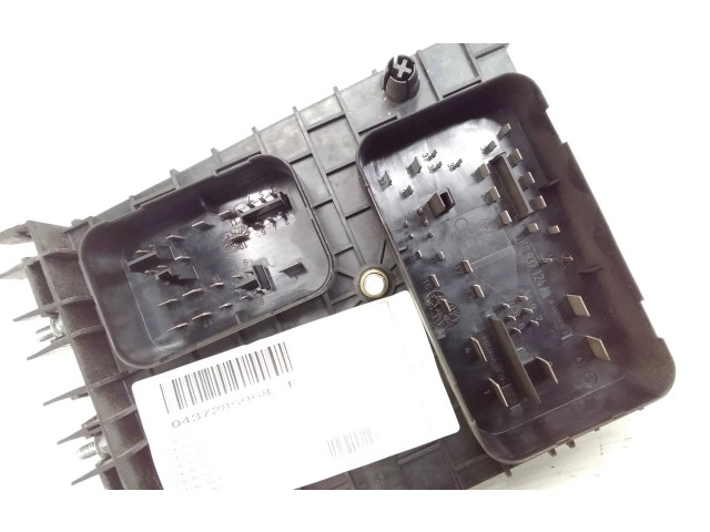 Блок предохранителей 1K0937124K, L2K000087 Volkswagen Caddy