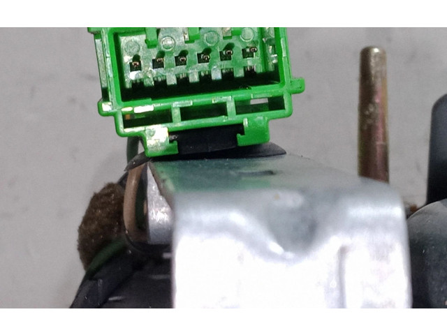 Подушка безопасности водителя Volvo V70