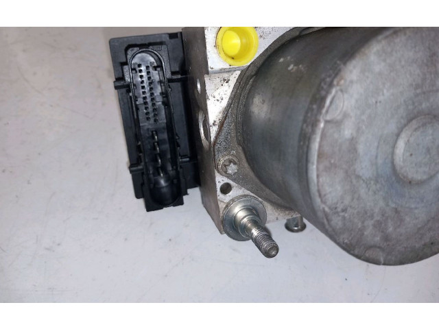 Блок АБС 93192618, 93192618   Opel  Meriva A  2003 - 2010 года