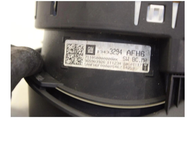 Píst 13493294 Opel Adam A14XEL