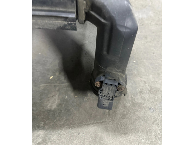 Интеркулер  1K0145803AL   Volkswagen Caddy 