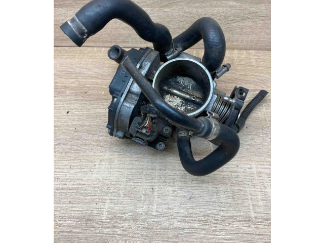 Дроссельная заслонка 058133063, 058121058A   Audi A4 S4 B5 8D