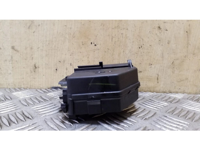   Pojistková skříňka A1645400350   Mercedes-Benz ML W164 2007