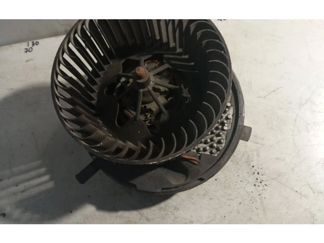 Вентилятор печки    3C0907521D, 997211A   Volkswagen Touran I