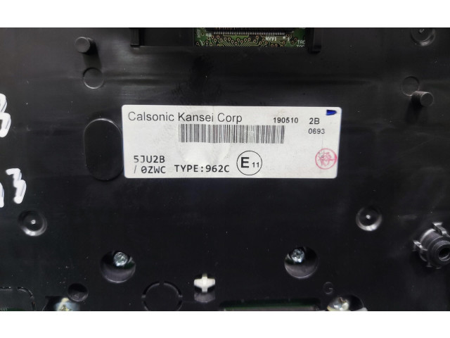 Přístrojová deska Nissan Navara D23 2020 5JU2B