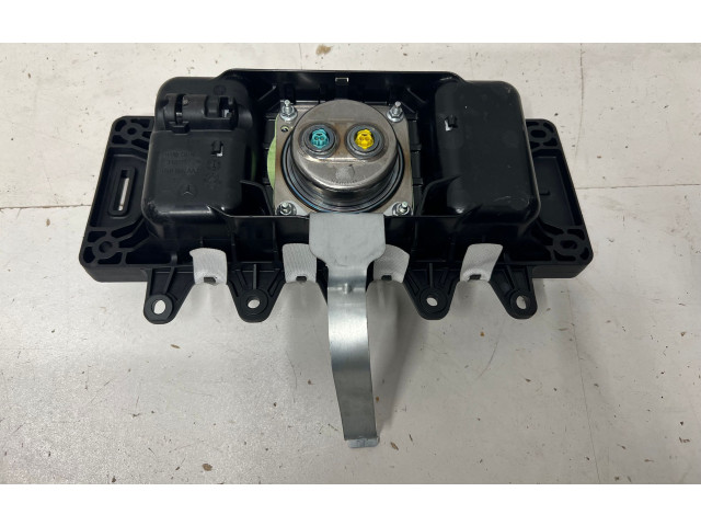 Подушка безопасности пассажира    Mercedes-Benz A W177