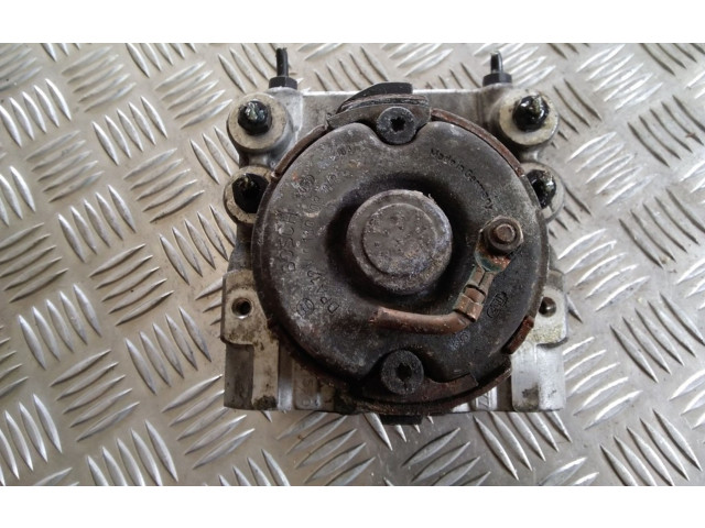 Блок АБС 0265214002, 800614111   Audi  A4 S4 B5 8D  1999-2000 года