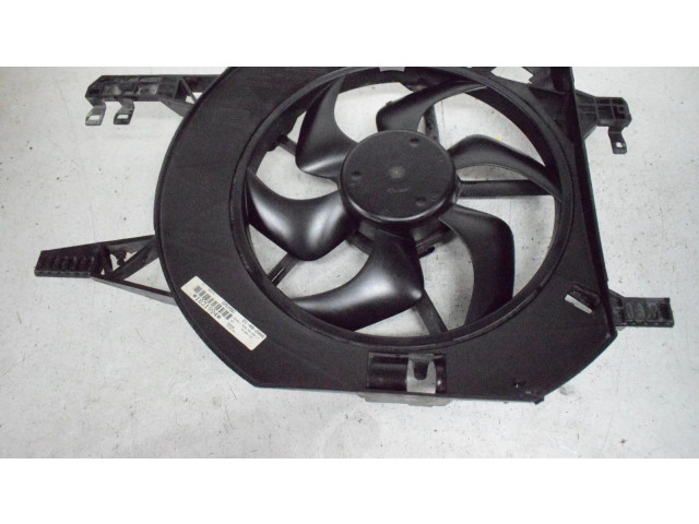 Вентилятор радиатора     93854112    Renault Trafic II (X83) 