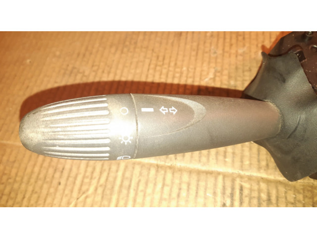 Ручка поворотов/ фонарей