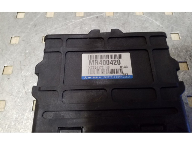Блок управления АБС MR400420, X2T34172   Mitsubishi Pajero