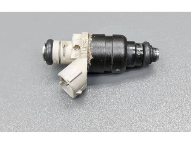 Форсунка MR988977 Mitsubishi Colt