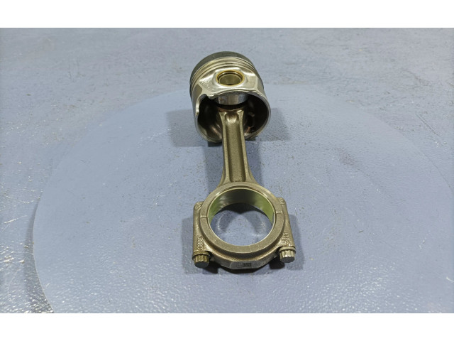 Поршень DFGA Skoda Superb B8 (3V)