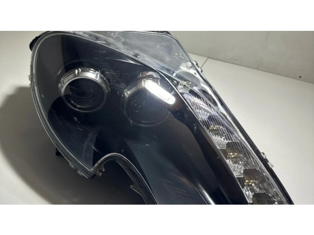 Передняя фара  