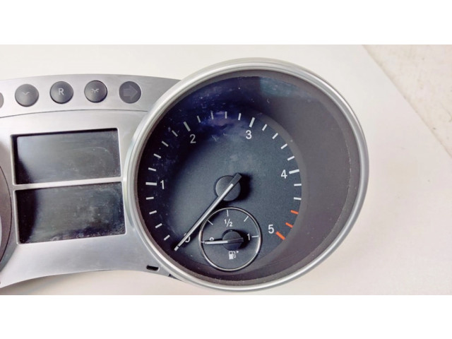 Přístrojová deska Mercedes-Benz ML W164 2009 A2514405847