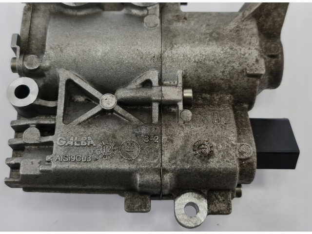 Масляный насос A2212700197 Mercedes-Benz C W204 1.8