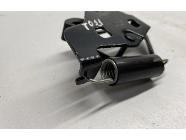 Zámek zadních dveří 6354404B12 Ford Mustang VI 2015