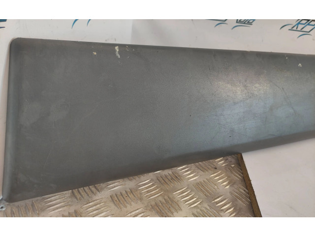 Отделка загрузочная дверь (молдинги) 8200036093, 91165348   Renault Trafic II (X83)