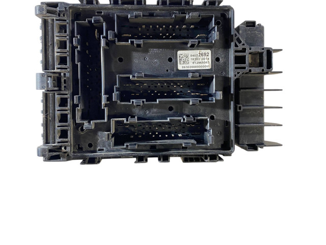 Pojistková skříňka 84572692, 181830014 Chevrolet Camaro 2021