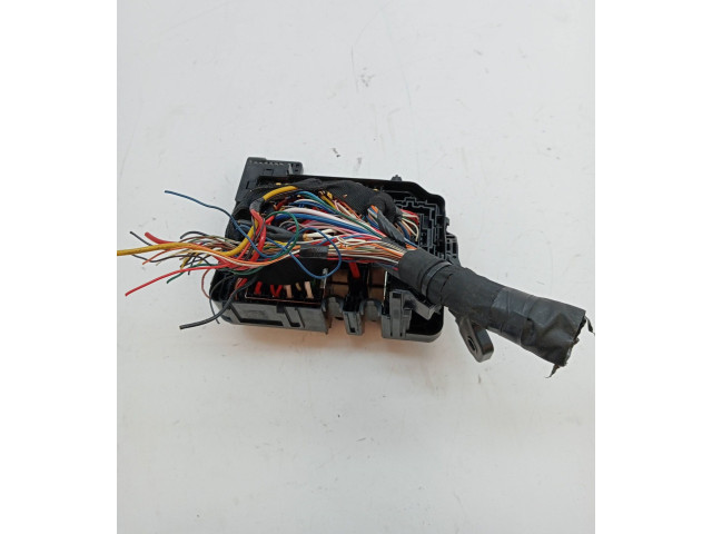 Блок предохранителей 91255H8130 KIA Rio