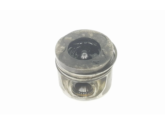 Поршень с шатуном 11257787063, 7787063 BMW X5 E53 для дизельного двигателя 3.0