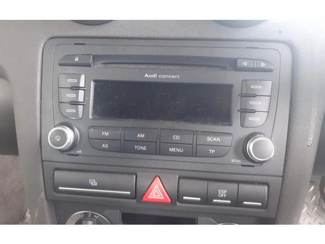 Радио/ проигрыватель CD/DVD / навигация    Audi A3 S3 A3 Sportback 8P