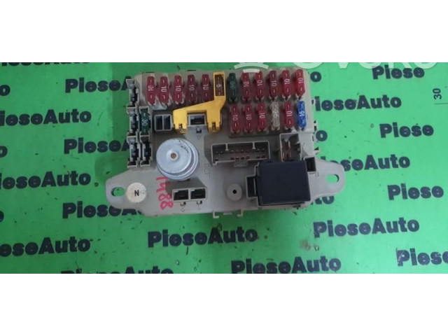 Блок предохранителей 52010268D., YWC104500   Rover 25    